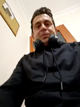 melenko1667 online show from September 29, 2025, 11:32 pm