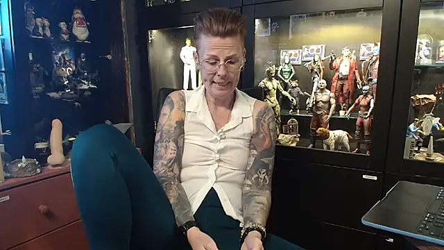 MaryG online show from March 3, 2026, 1:07 pm