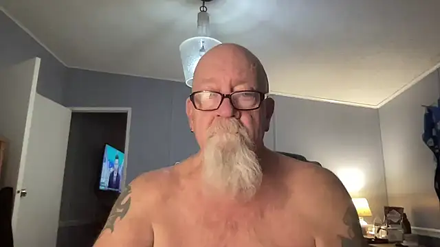 Snapshot of kcbace61760 chatting on February 7, 2026, 3:03 am kcbace61760 online show from February 7, 2026, 3:03 am