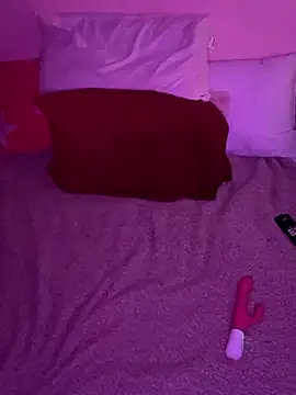 Weestud94 online show from September 18, 2025, 7:33 am