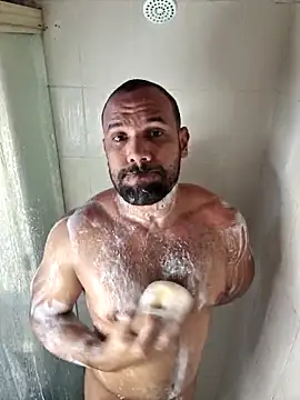 Snapshot of anthonylatynxd chatting on April 15, 2026, 8:42 pm anthonylatynxd online show from April 15, 2026, 8:42 pm