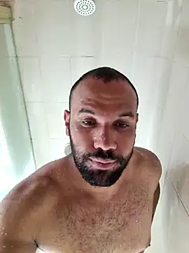 Snapshot of anthonylatynxd chatting on December 3, 2025, 10:09 pm anthonylatynxd online show from December 3, 2025, 10:09 pm