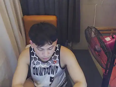 Snapshot of princeJayX chatting on May 21, 2026, 2:42 am princeJayX online show from May 21, 2026, 2:42 am