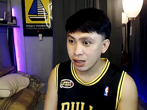 Snapshot of princeJayX chatting on April 20, 2026, 11:24 am princeJayX online show from April 20, 2026, 11:24 am