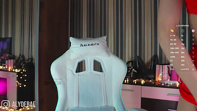 misstics  online show from February 14, 2025, 7:33 pm