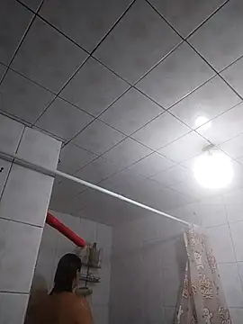 LaInsaciableIntensa online show from November 27, 2025, 3:12 pm