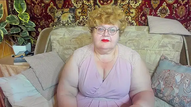 Snapshot of _big_love_ chatting on October 8, 2025, 8:20 pm  big love  online show from October 8, 2025, 8:20 pm