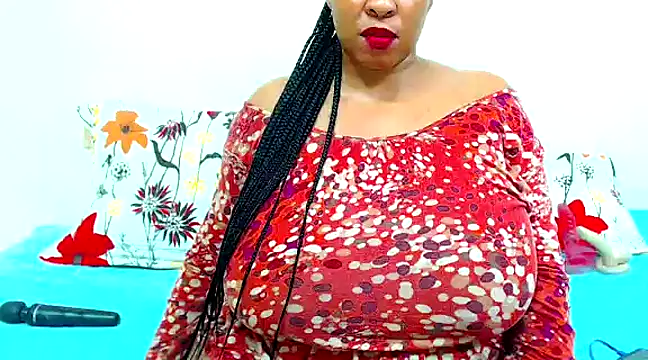 Snapshot of Ebonylovelyx chatting on March 11, 2025, 12:11 am Ebonylovelyx online show from March 11, 2025, 12:11 am