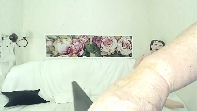 FlaviaSquirts online show from February 10, 2026, 7:40 am