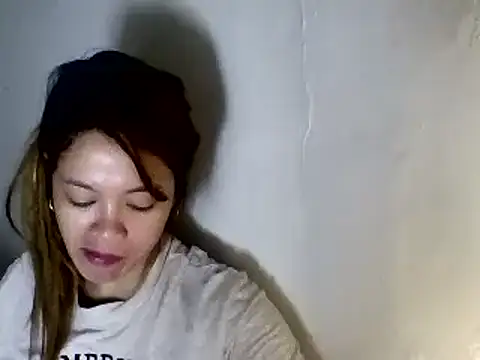 Snapshot of pinay4uwithagoodheart chatting on December 21, 2024, 4:30 am pinay4uwithagoodheart online show from December 21, 2024, 4:30 am