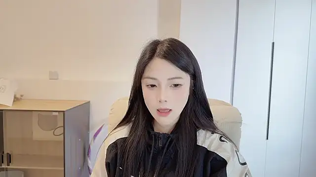 HaagenDazs  online show from April 24, 2026, 3:41 am