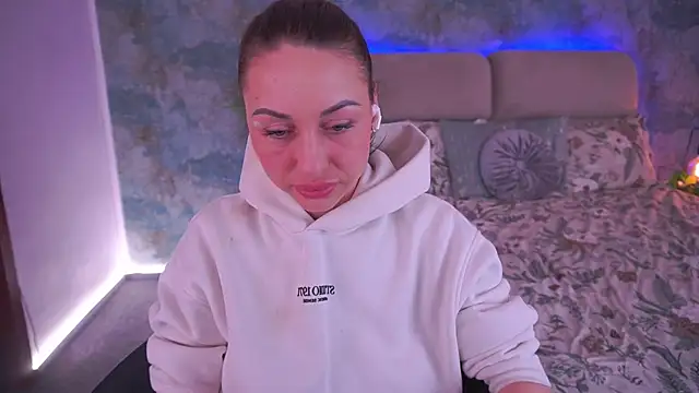 KristiiMax online show from March 31, 2026, 12:29 pm