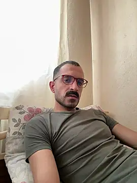 Snapshot of saye0044 chatting on February 19, 2026, 5:26 am saye0044 online show from February 19, 2026, 5:26 am