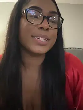 Snapshot of CandyLuxxxx chatting on February 1, 2025, 1:20 pm CandyLuxxxx online show from February 1, 2025, 1:20 pm