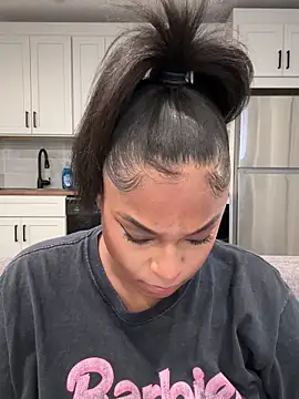 Snapshot of CandyLuxxxx chatting on September 11, 2025, 3:50 am CandyLuxxxx online show from September 11, 2025, 3:50 am