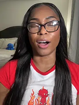 Snapshot of CandyLuxxxx chatting on February 16, 2025, 8:54 am CandyLuxxxx online show from February 16, 2025, 8:54 am