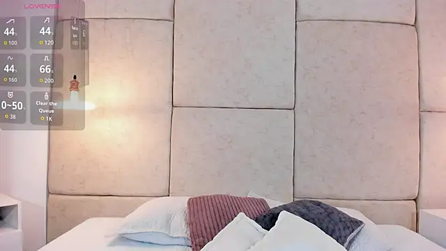 Snapshot of aisha_vs chatting on February 11, 2026, 12:27 pm aisha vs online show from February 11, 2026, 12:27 pm