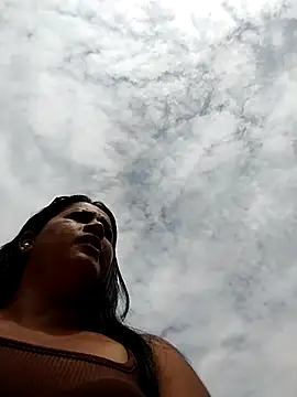 keilymadam online show from March 21, 2025, 3:35 pm