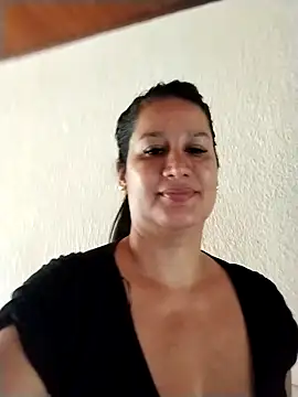 keilymadam online show from October 8, 2025, 2:29 pm