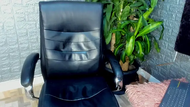 Snapshot of Dmtry6 chatting on February 13, 2026, 5:13 pm Dmtry6 online show from February 13, 2026, 5:13 pm