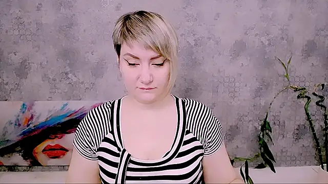 Snapshot of Djullia chatting on January 18, 2026, 6:06 am Djullia online show from January 18, 2026, 6:06 am