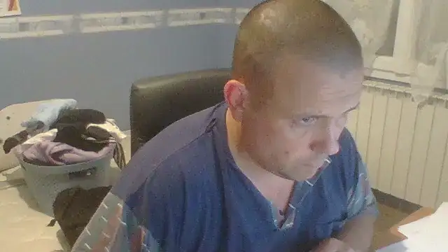 Snapshot of manubm03 chatting on October 10, 2025, 11:44 am manubm03 online show from October 10, 2025, 11:44 am