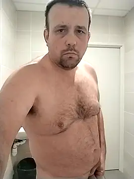 Snapshot of manubm03 chatting on January 12, 2026, 11:28 am manubm03 online show from January 12, 2026, 11:28 am