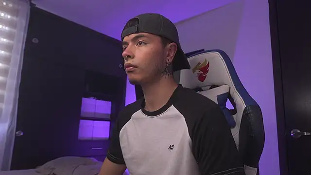 Snapshot of _morghan_ chatting on February 13, 2026, 7:47 pm morghan online show from February 13, 2026, 7:47 pm