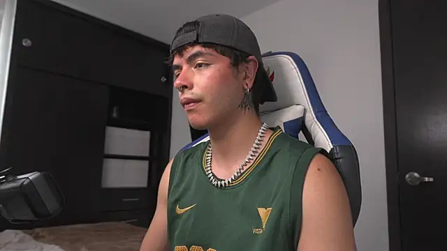  morghan  online show from April 15, 2026, 7:58 pm