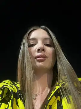 KrisMagnoly online show from March 7, 2026, 5:40 pm