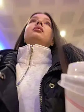 KrisMagnoly online show from February 13, 2026, 6:19 pm