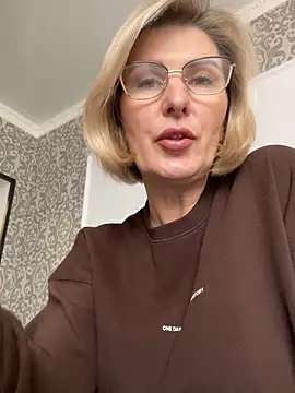 sensualEmilia online show from February 25, 2026, 11:32 am