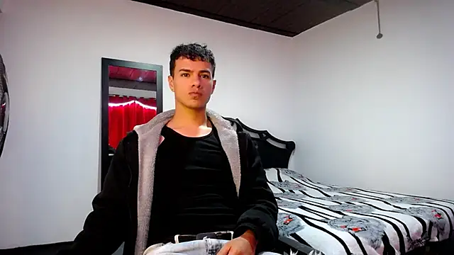 Snapshot of Deiby_casas chatting on January 30, 2025, 5:52 am Deiby casas online show from January 30, 2025, 5:52 am