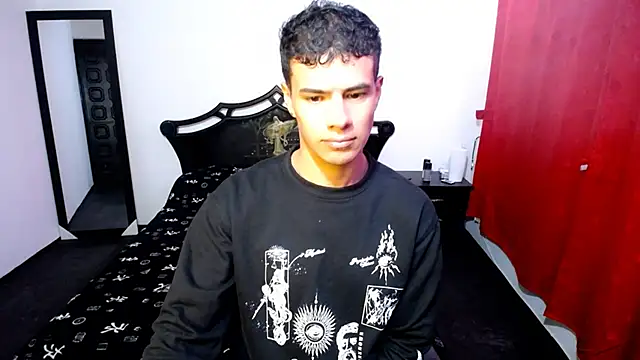 Snapshot of Deiby_casas chatting on March 7, 2025, 3:40 am Deiby casas online show from March 7, 2025, 3:40 am