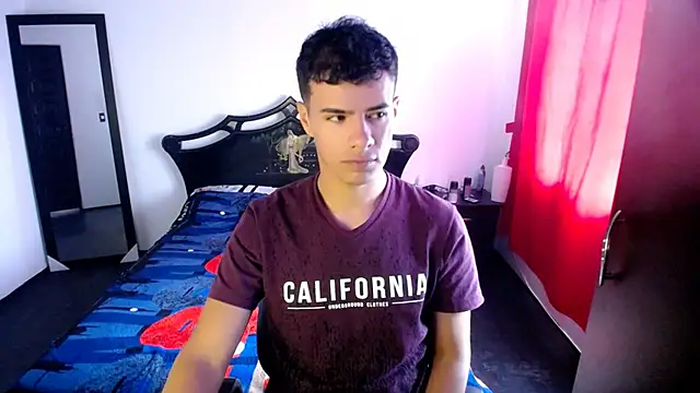 Snapshot of Deiby_casas chatting on February 25, 2025, 6:01 pm Deiby casas online show from February 25, 2025, 6:01 pm