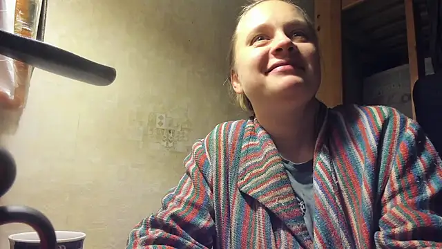 FrumCake online show from February 8, 2025, 6:33 pm