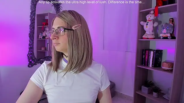 KimberlyJohnsoon online show from November 30, 2025, 4:30 pm