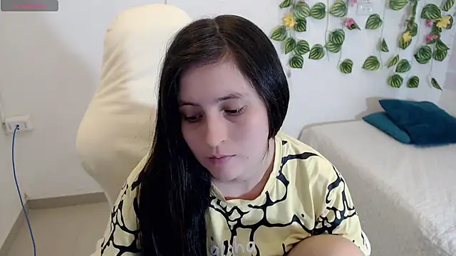 tania sweet   online show from February 2, 2026, 7:02 pm