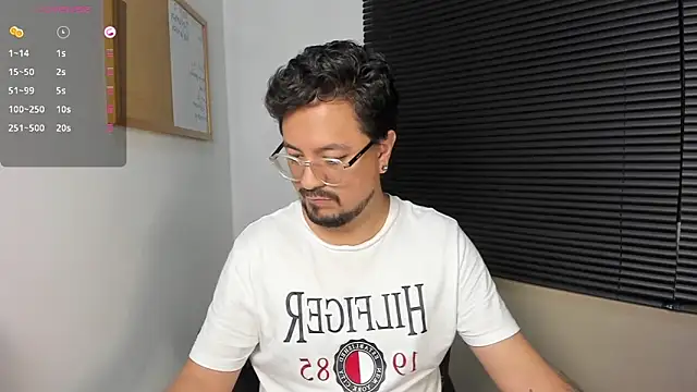 Snapshot of DaviidEvans_ chatting on December 11, 2024, 1:26 am DaviidEvans  online show from December 11, 2024, 1:26 am
