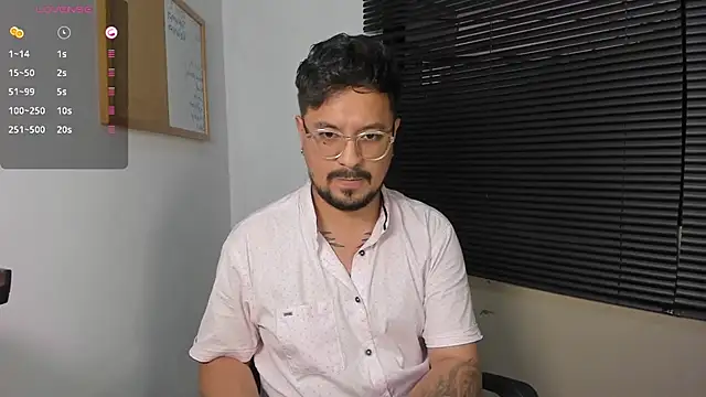 Snapshot of DaviidEvans_ chatting on December 14, 2024, 11:12 pm DaviidEvans  online show from December 14, 2024, 11:12 pm