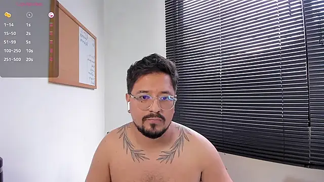 Snapshot of DaviidEvans_ chatting on December 22, 2024, 6:15 pm DaviidEvans  online show from December 22, 2024, 6:15 pm