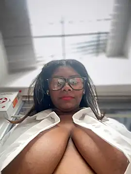 Tayra Siny online show from February 22, 2025, 6:30 pm