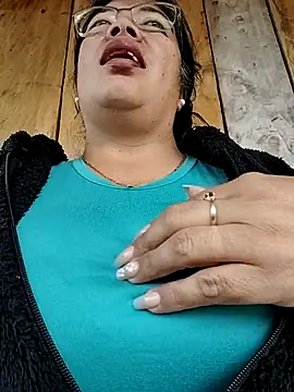   valentina18 online show from March 11, 2026, 12:54 pm