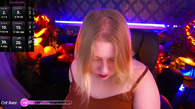 Snapshot of Tinker_Belll chatting on February 14, 2025, 8:05 pm Tinker Belll online show from February 14, 2025, 8:05 pm