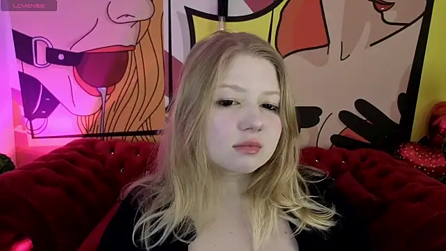 Tinker Belll online show from April 4, 2026, 7:09 pm