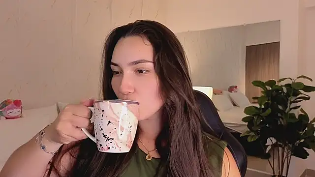 Snapshot of ava_blue chatting on February 17, 2026, 7:33 pm ava blue online show from February 17, 2026, 7:33 pm