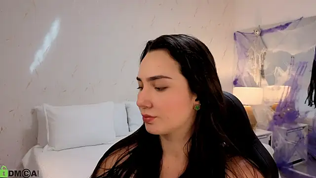 ava blue online show from October 28, 2025, 7:46 pm