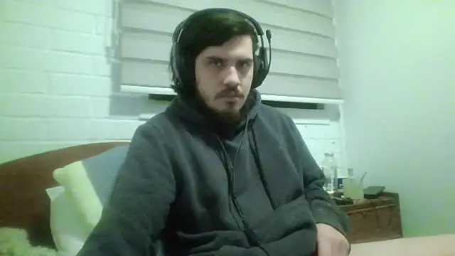 Snapshot of hung_weeb chatting on July 1, 2026, 2:12 am hung weeb online show from July 1, 2026, 2:12 am