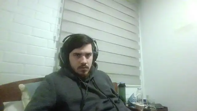 Snapshot of hung_weeb chatting on June 30, 2026, 1:38 am hung weeb online show from June 30, 2026, 1:38 am