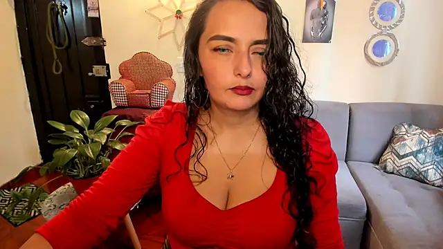 emma luxy online show from February 23, 2025, 7:49 pm